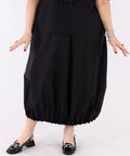Flowy black elasticated waist full skirt – Tirelli