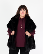 Veste boxy noire en fausse fourrure à col montant - Joseph Ribkoff